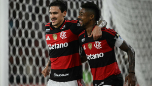 Com gols de Bruno Henrique e Paquetá, Flamengo vence Cusco pela Libertadores