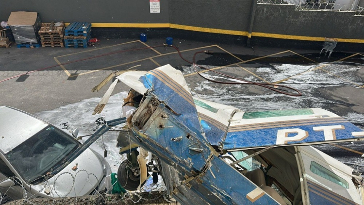 Avião caído MG