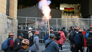 Combustível contaminado, inflação e Evo Morales: entenda a crise que assola a Bolívia