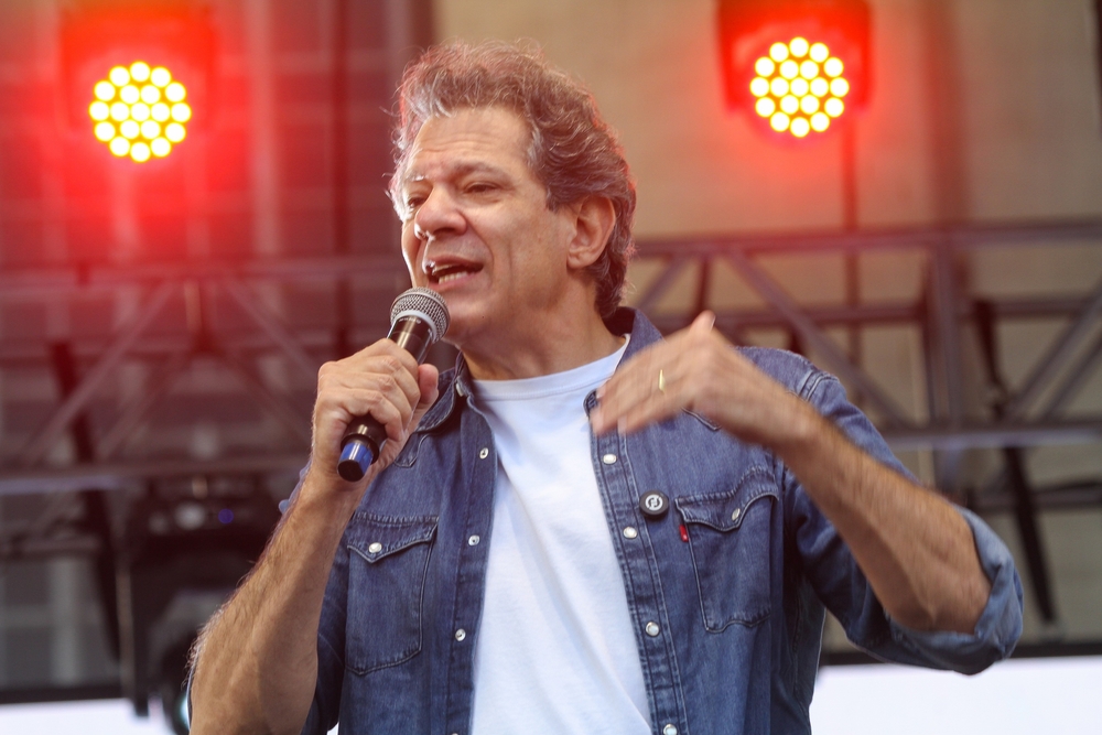 Haddad durante evento pelo Dia do Trabalhador em São Bernardo do Campo