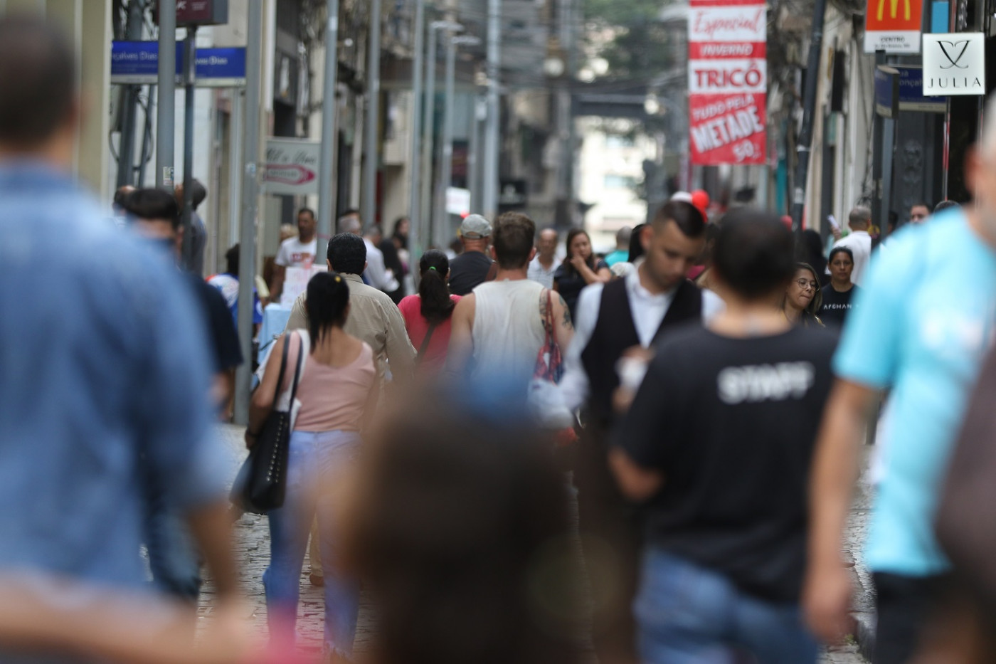 Multidão no Centro do Rio de Janeiro