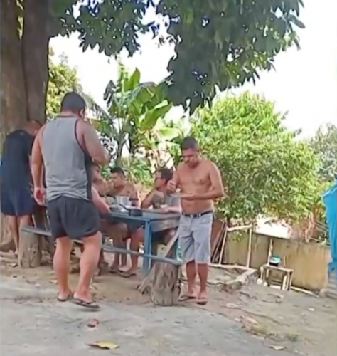 Churrasco na cadeia em Manaus