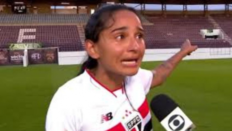 Zagueira do São Paulo sub-20, Sarah Aysha