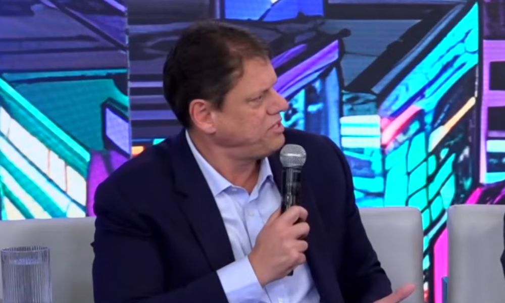 Tarcísio de Freitas em entrevista ao Programa pânico.